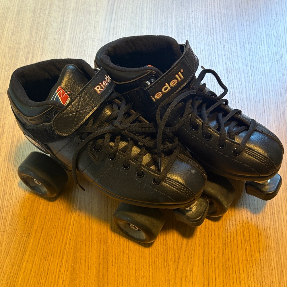 Riedell R3 Roller Skates - Quad Roller Skate for Indoor/Outdoor